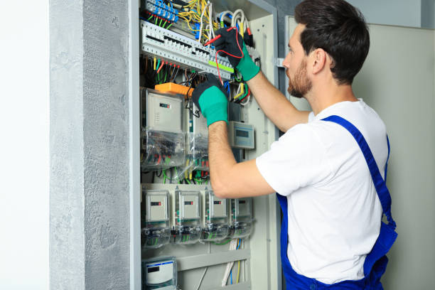 Best Emergency Electrical Repair  in Naugatuck, CT